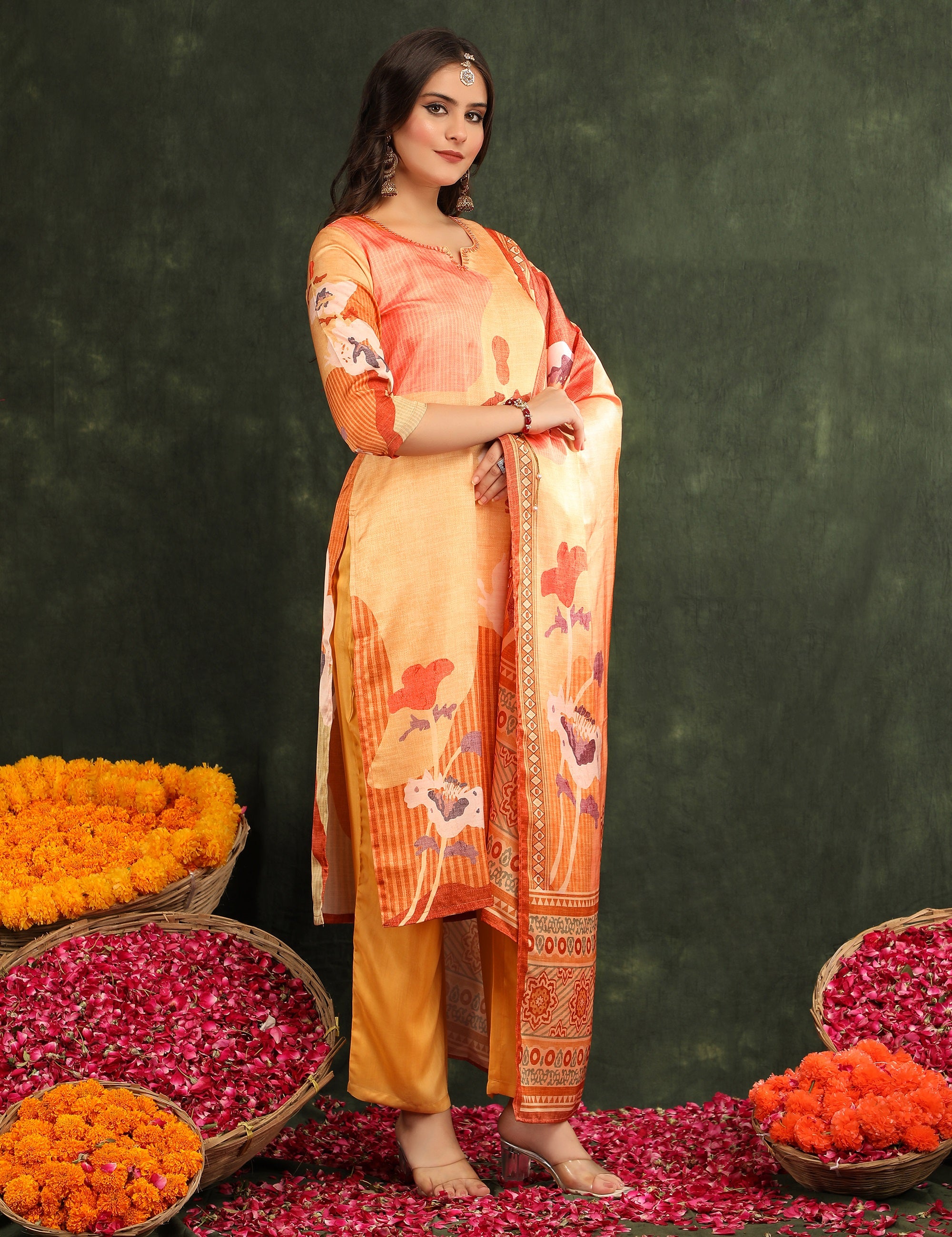 Women Floral Printed Regular Thread Work Kurta with Trousers & With Dupatta